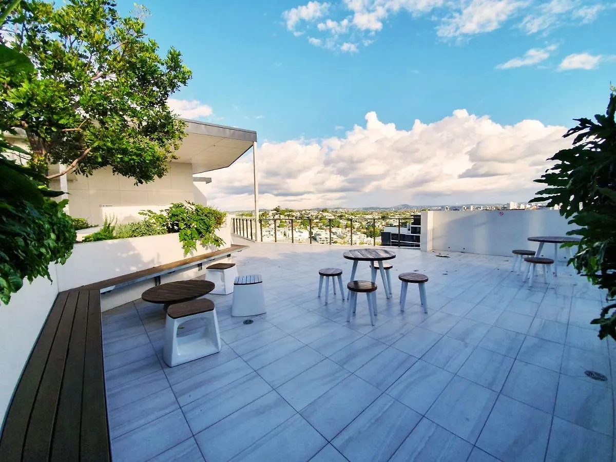 Apartamento 2Br Food & Drink Hub ★Gym★Pool★Views★Roof Terrace Brisbane 0*,